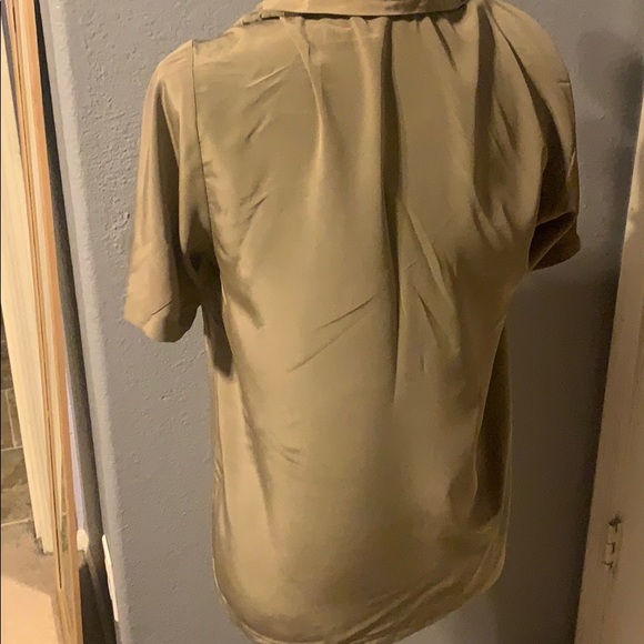 Olive pullover - Picture 2 of 3